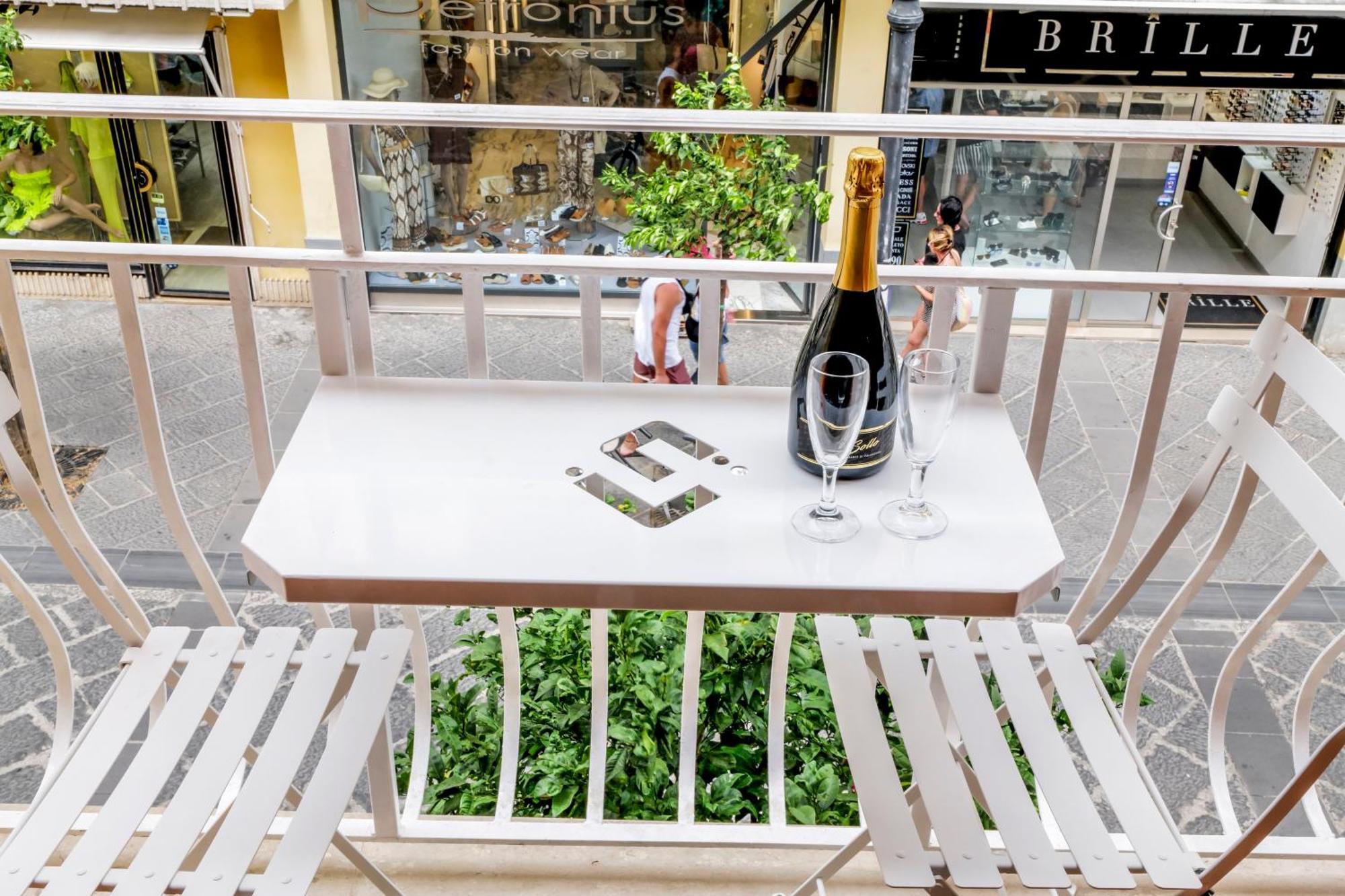 Cafe Latino Suites Sorrento Eksteriør bilde