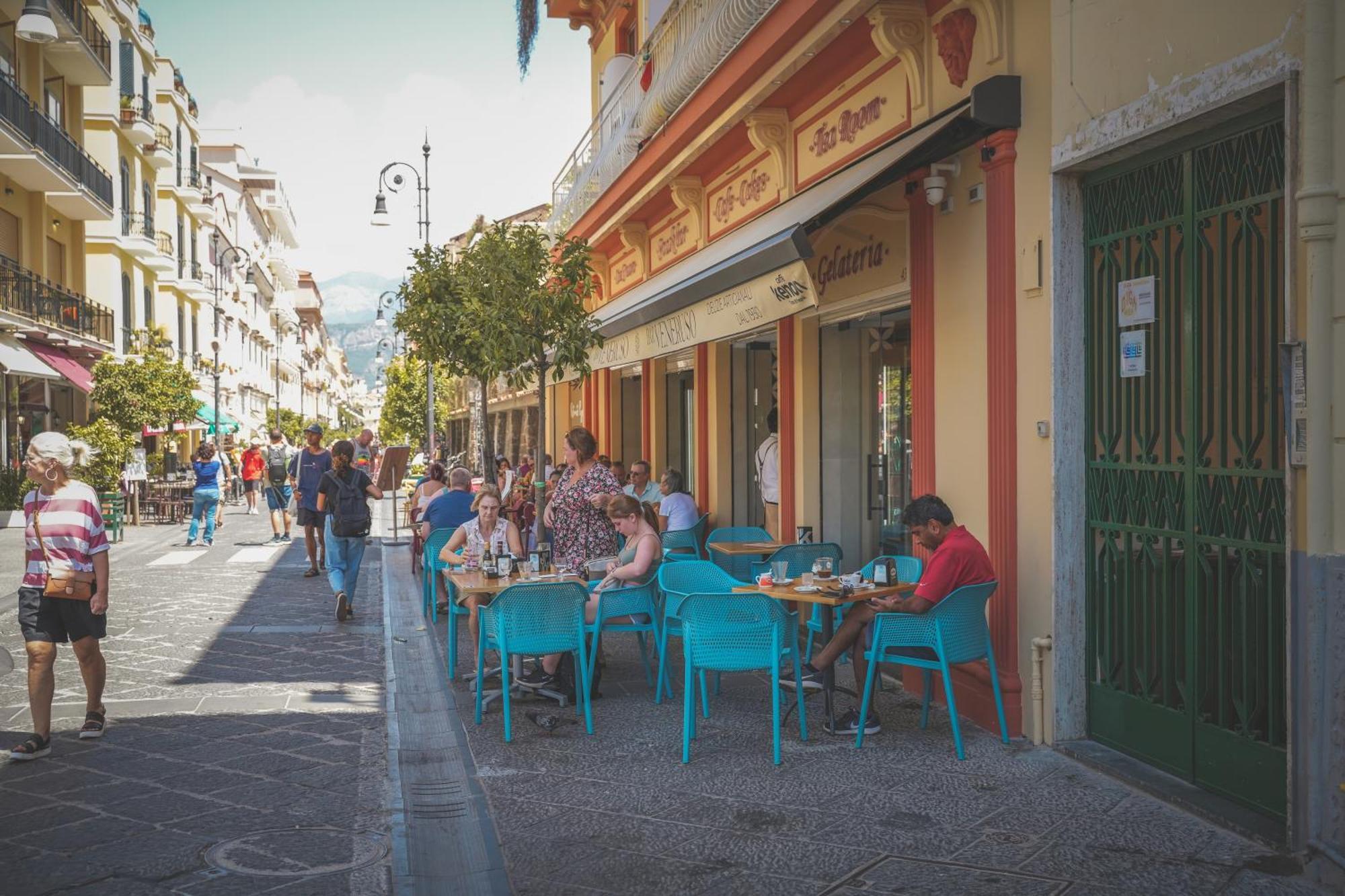 Cafe Latino Suites Sorrento Eksteriør bilde
